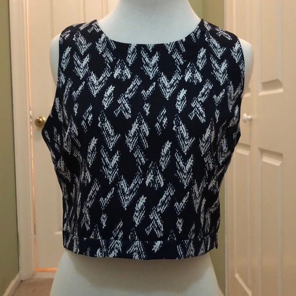 DESIGN LAB Two Piece Set - Picture 3 of 4